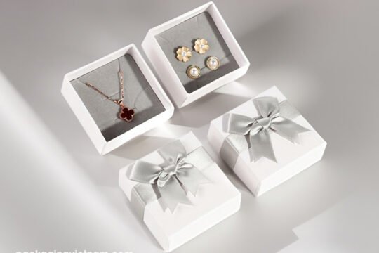 small-jewelry-gift-box-4